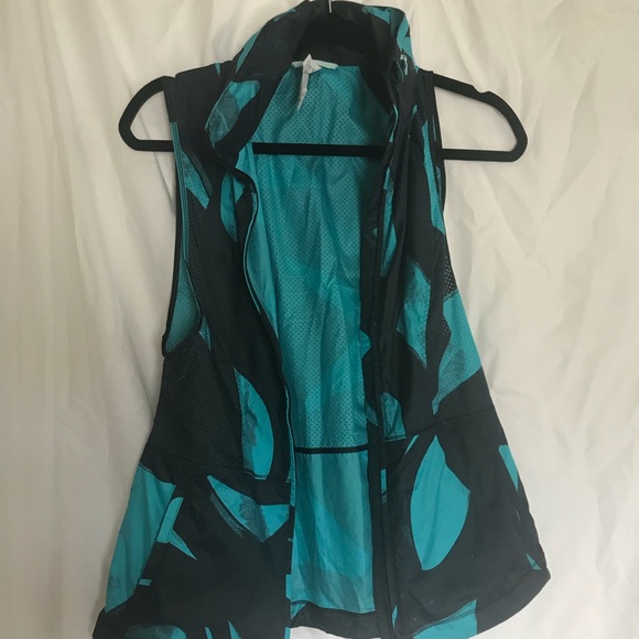 lululemon athletica Jackets & Blazers - Lululemon vest